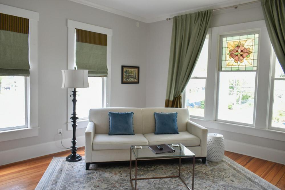מונרו Sparrow Grove Manor מראה חיצוני תמונה
