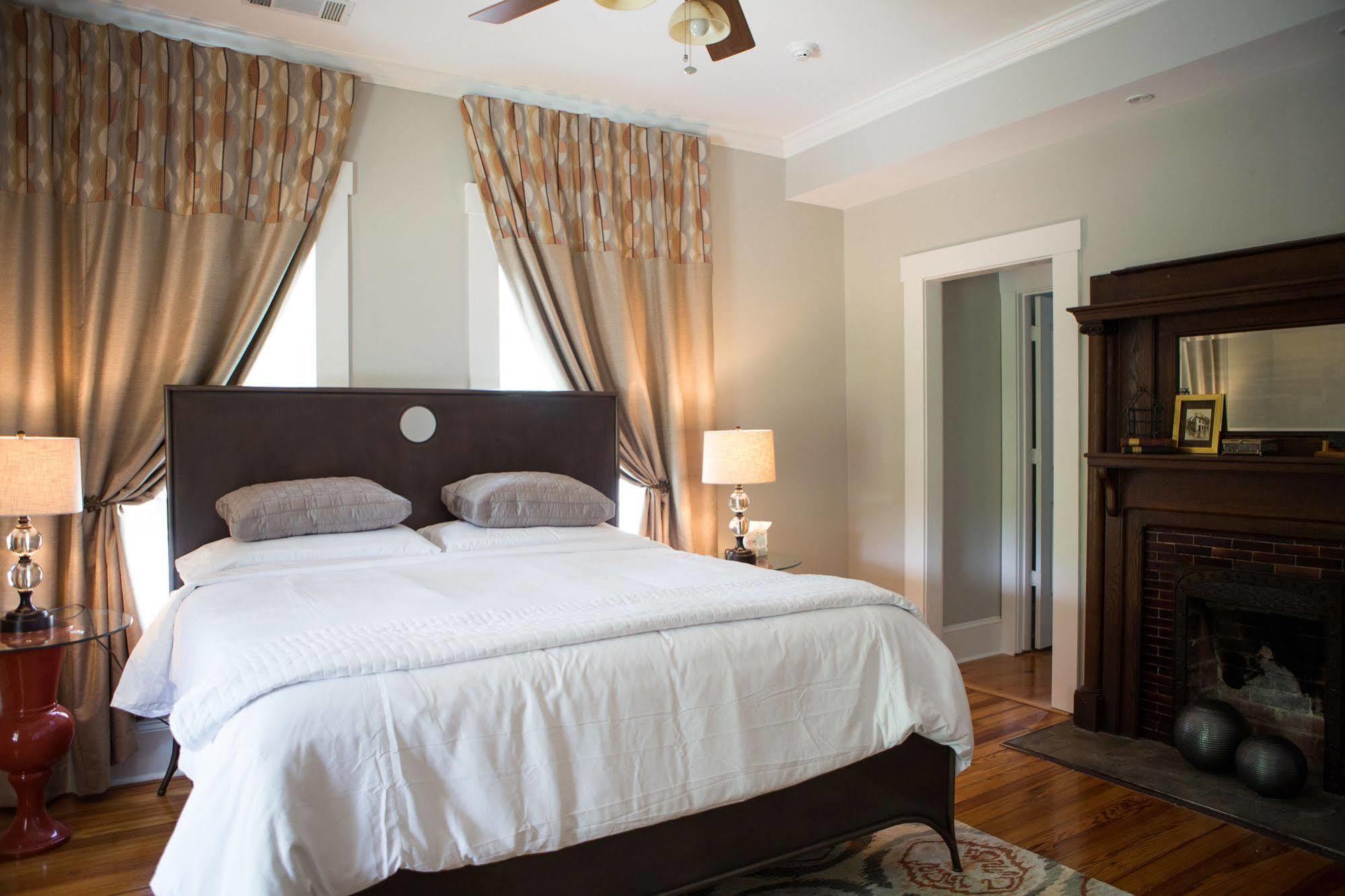 מונרו Sparrow Grove Manor מראה חיצוני תמונה